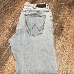 Men’s Wrangler Slim Straight Jeans size 32X30
